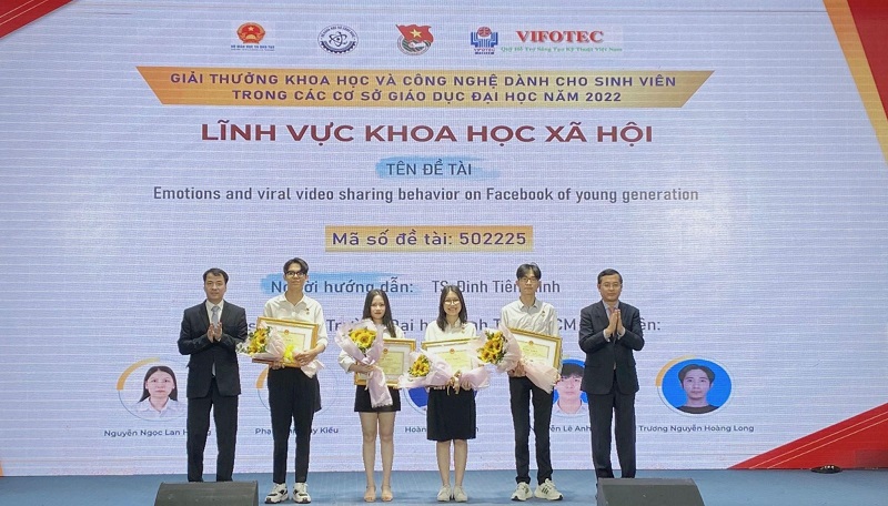 tài xỉu online